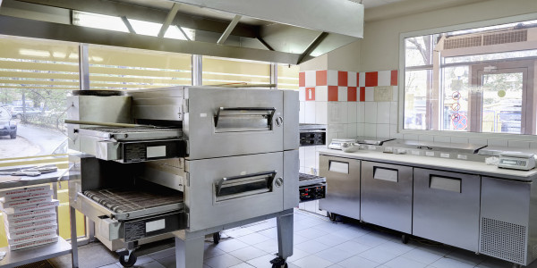 Limpiezas Campanas Extractoras de Cocinas Zafarraya · Cocina de Obradores